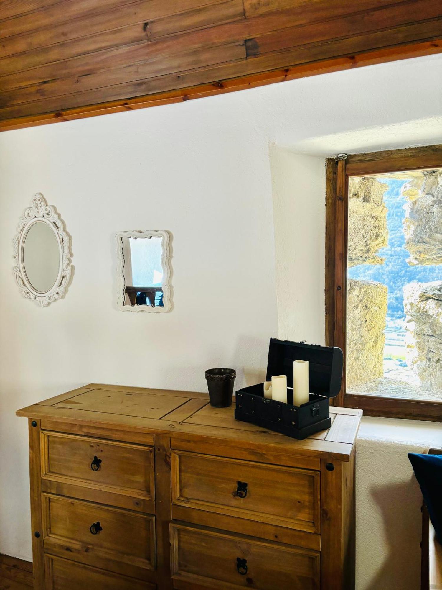 Foppoli Castle, Private 11Th Century Fortress With Panoramic View, Sauna And Hot Tub Overlooking The Valtellina Mazzo di Valtellina Eksteriør bilde